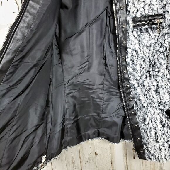 Mishca Vegan Leather Faux Fur Studded Jacket Size Small - Picture 6 of 12